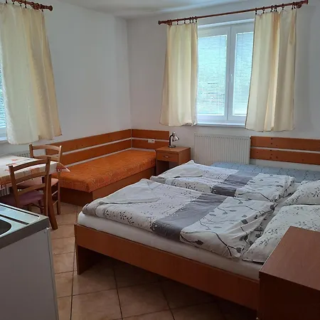 Pensión Astra Podhájska