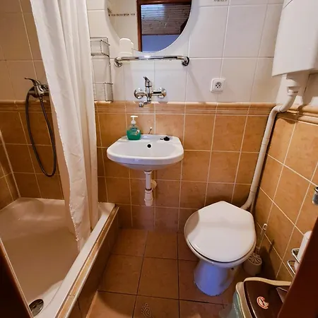 Astra Penzión pre hostí Podhajska