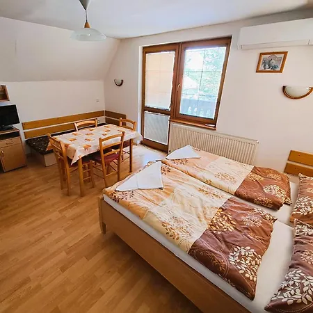 Penzión pre hostí Astra Podhajska
