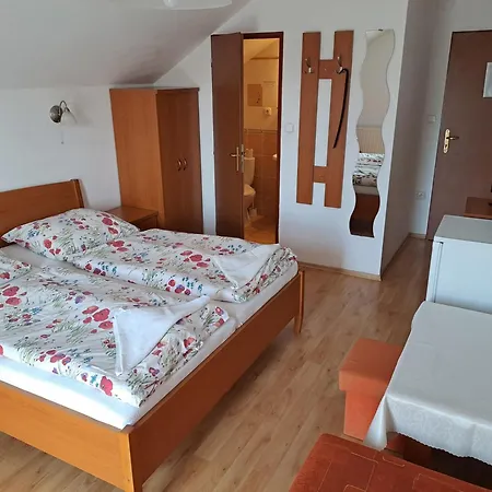 Vendégház Ubytovanie Astra 3*