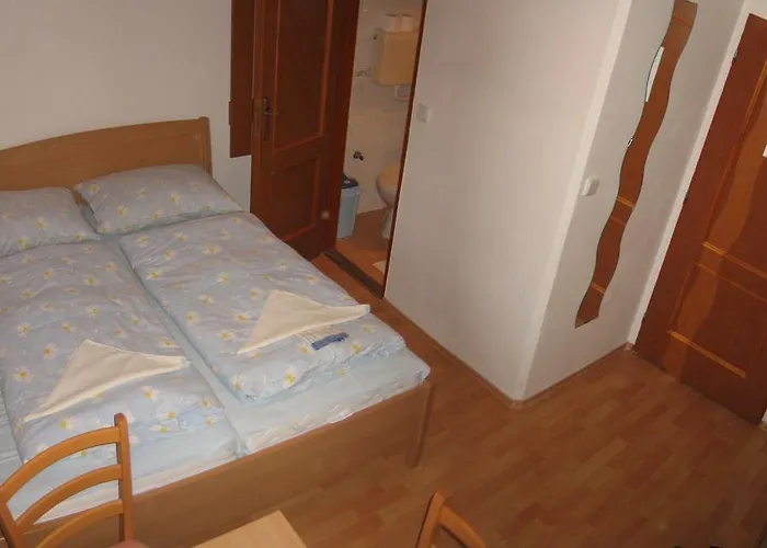 Astra Πανσιόν Podhájska